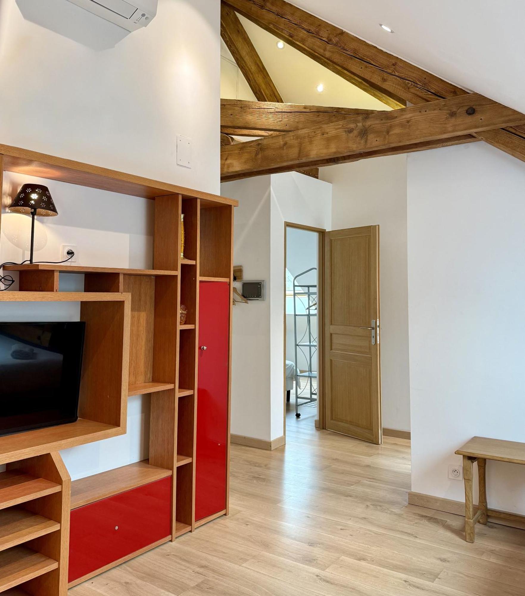 Gite 45M2 Avec Terrasse, 2 A 3 Pers, A Richemont Richemont  エクステリア 写真